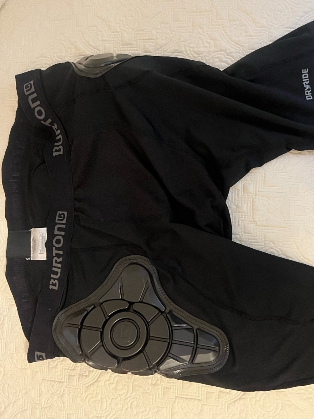Burton Total Impact Shorts size L